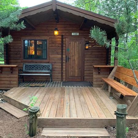 Honeybear Hideaway Cabin เฮย์วาร์ด ภายนอก รูปภาพ