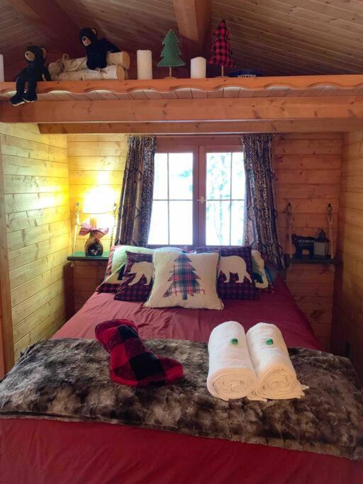 Honeybear Hideaway Cabin เฮย์วาร์ด ภายนอก รูปภาพ