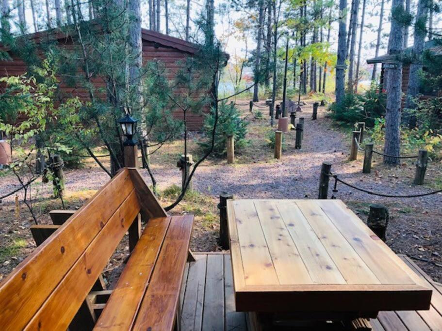 Honeybear Hideaway Cabin เฮย์วาร์ด ภายนอก รูปภาพ