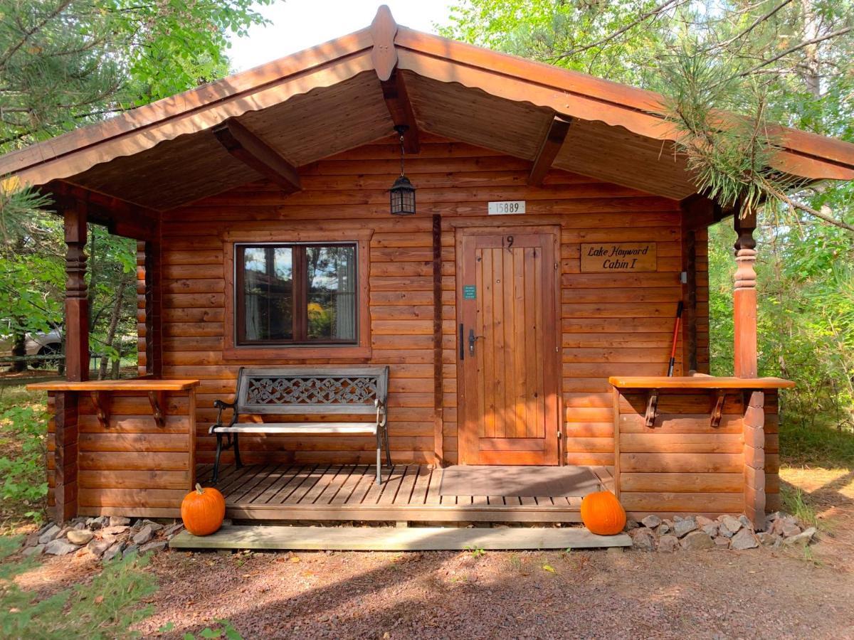 Honeybear Hideaway Cabin เฮย์วาร์ด ภายนอก รูปภาพ